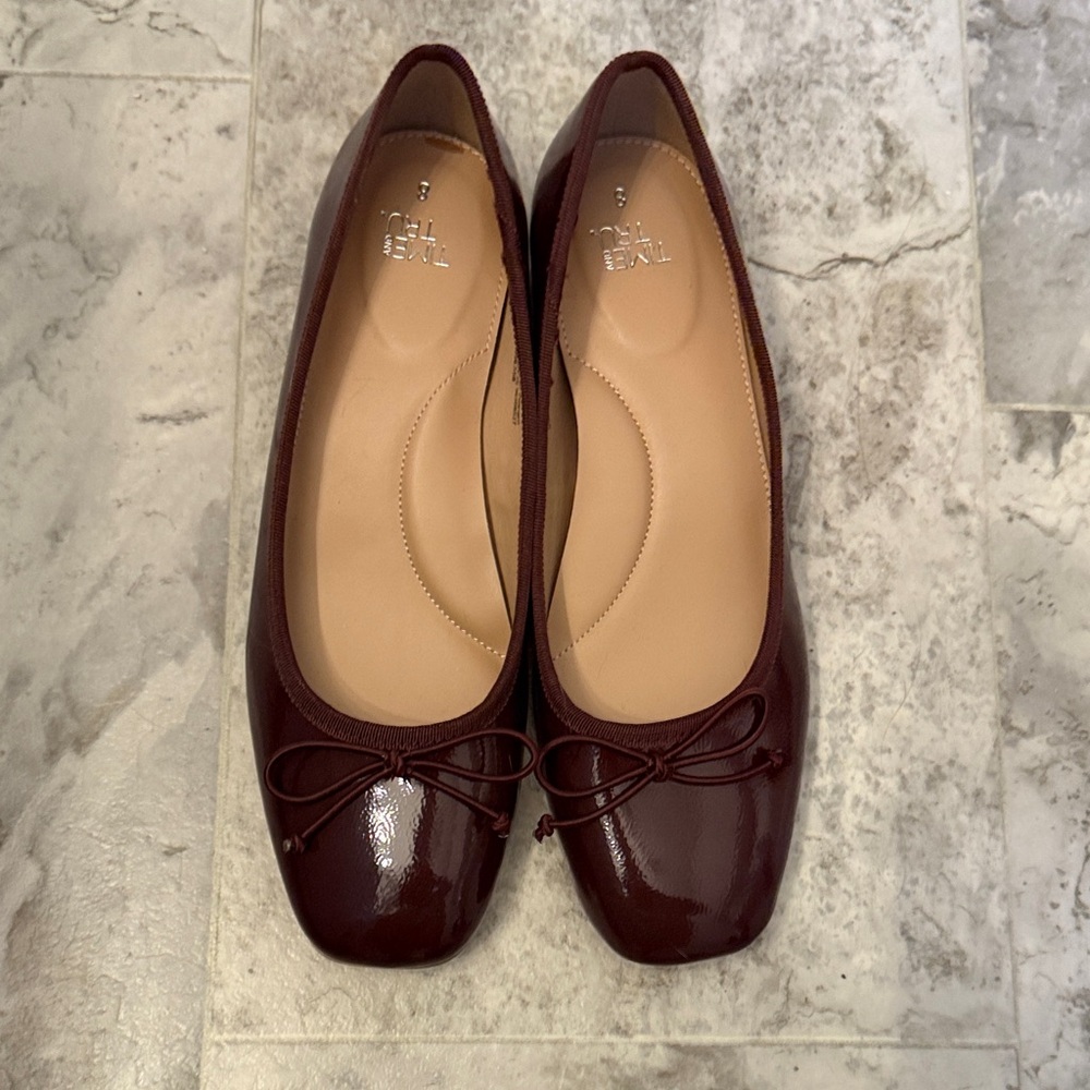 Time and Tru Women's Deep Red Flats NEW - Picture 4 of 5